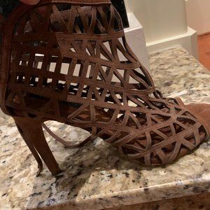 Zara beige heels